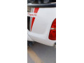 toyota-hilux-2015-small-2