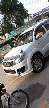toyota-hilux-2015-big-8
