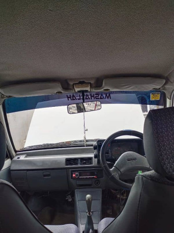 suzuki-mehran-vxr-2015-big-13