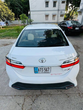 toyota-corolla-altis-x-2021-manual-big-4