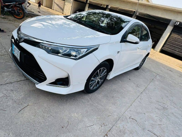 toyota-corolla-altis-x-2021-manual-big-2
