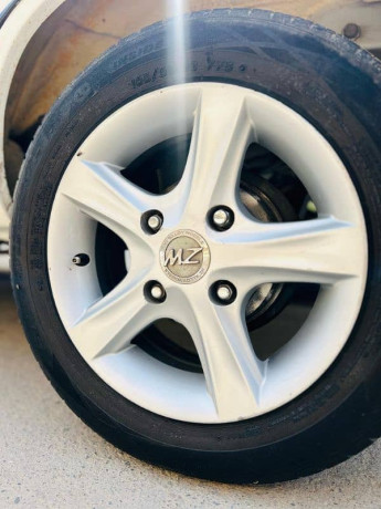 suzuki-mehran-vx-2015-big-15