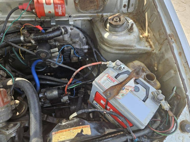 suzuki-mehran-2005-big-16