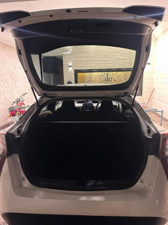 toyota-prius-2021-big-3