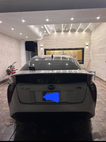 toyota-prius-2021-big-5