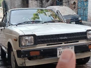 toyota-starlet-1992
