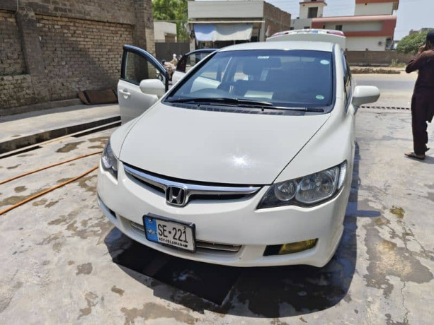 honda-civic-vti-2010-big-0