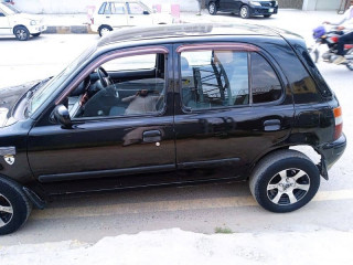 nissan-march-2008