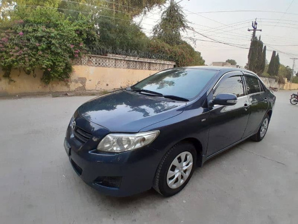 toyota-corolla-gli-2010-big-5