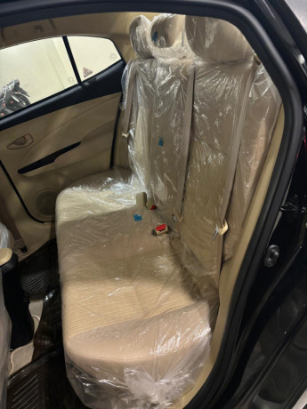 toyota-yaris-gli-manual-brand-new-2023-invoice-big-3