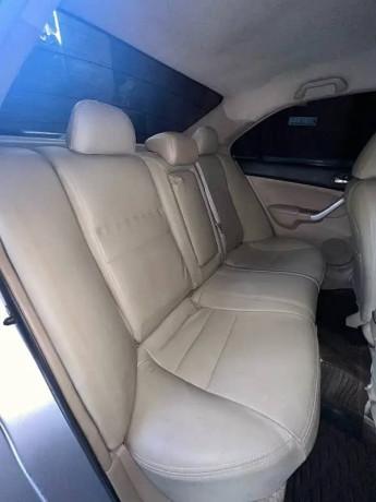 honda-accord-2003-big-8