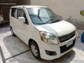wagon-r-2017-small-1