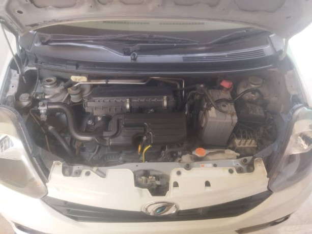 daihatsu-mira-eco-idle-variant-2016-big-9