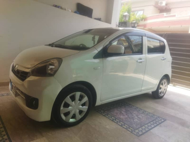 daihatsu-mira-eco-idle-variant-2016-big-0