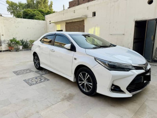 toyota-corolla-altis-grande-x-cvt-i-18
