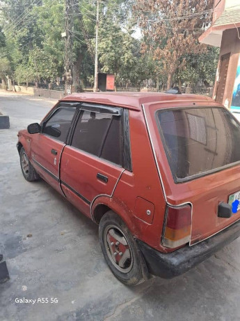 daihatsu-charade-1982-big-3