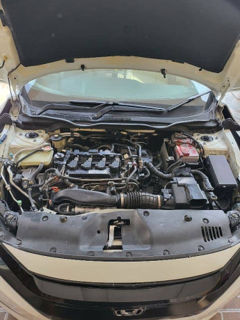 honda-civic-turbo-15-2016-big-8