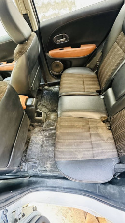 honda-vezel-car-model-2016-condition-1010-big-7