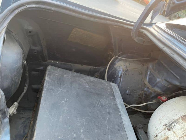 toyota-corolla-20-d-2001-big-11