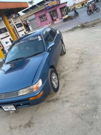 toyota-corolla-20-d-2001-big-0