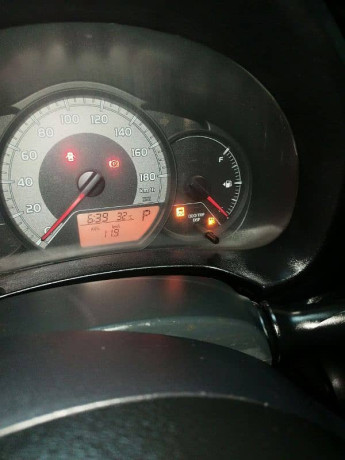 toyota-vitz-2017-big-1