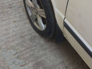 suzuki-mehran-2000