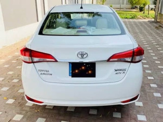 toyota-yaris-2022