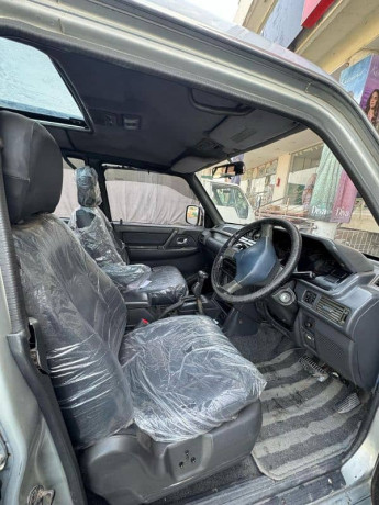 mitsubishi-pajero-exceed-28d-1996-big-4