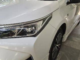 toyota-corolla-altis-2022