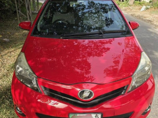 toyota-vitz-2011