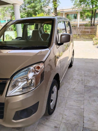 suzuki-wagon-r-2017-big-7