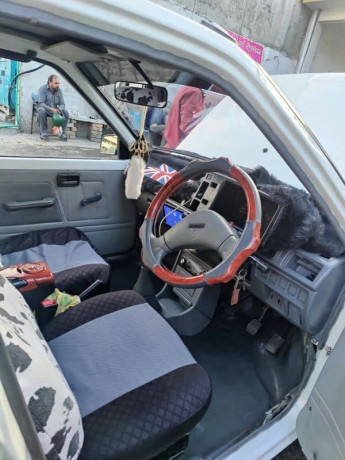 suzuki-mehran-vx-2012-big-10