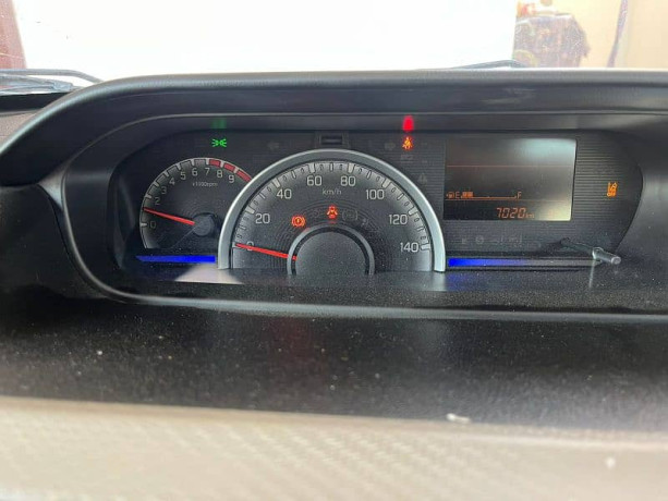 suzuki-wagon-r-2022-big-6