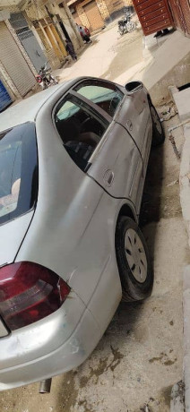 kia-spectra-2002-big-5