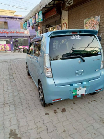 suzuki-wagon-r-2014-big-14