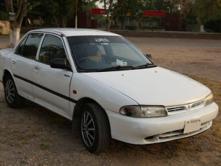 mitsubishi-lancer-1993-best-sedan-for-home-use