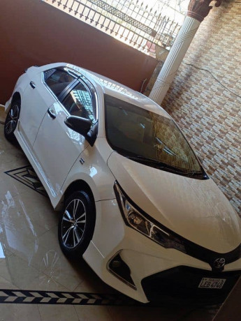 toyota-corolla-gli-2020-big-2