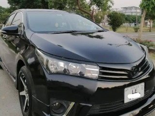 toyota-corolla-altis-grande-2015