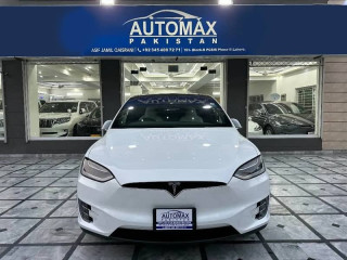 tesla-model-x-dual-motor-long-range-2018