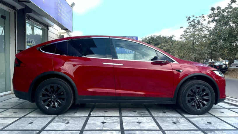 tesla-model-x-dual-motor-long-range-2018-big-3