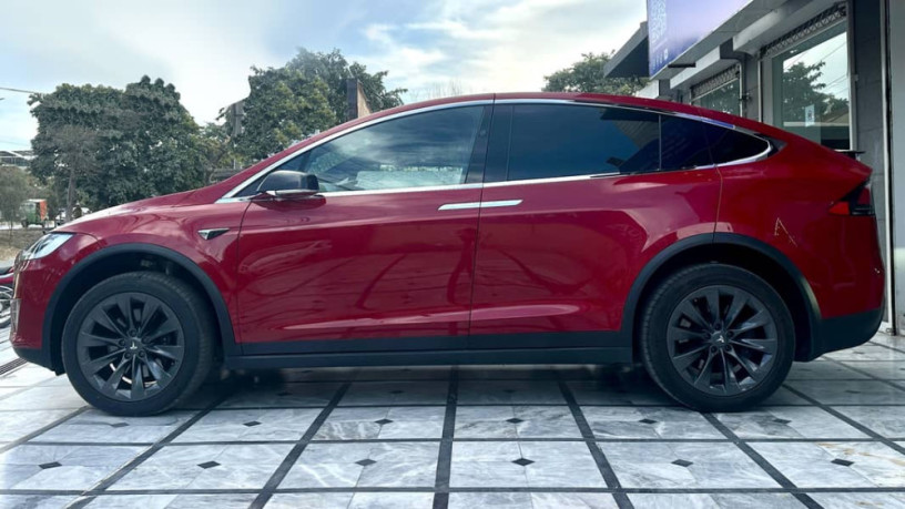 tesla-model-x-dual-motor-long-range-2018-big-4