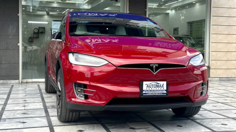 tesla-model-x-dual-motor-long-range-2018-big-1