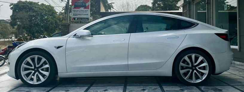tesla-model-3-dual-motor-range-2020-big-4