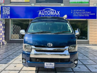 toyota-hiace-limousine-2016