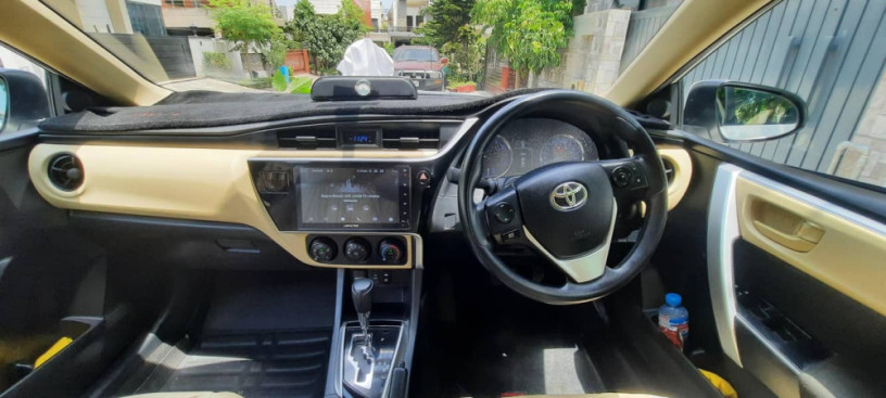 toyota-corolla-altis-16x-automatic-big-4