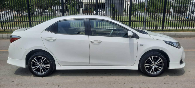 toyota-corolla-altis-16x-automatic-big-3