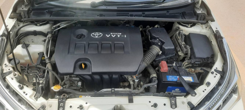 toyota-corolla-altis-16x-automatic-big-1