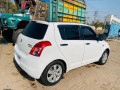suzuki-swift-2011-03071765229-small-3