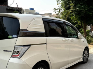 honda-freed-spike-hybrid-ex-1217