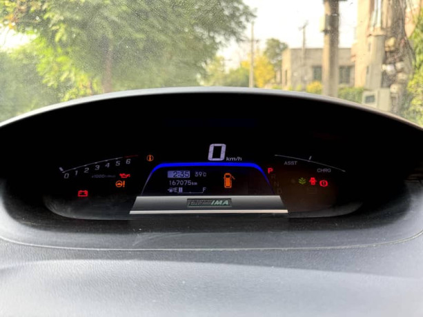 honda-freed-spike-hybrid-ex-1217-big-7